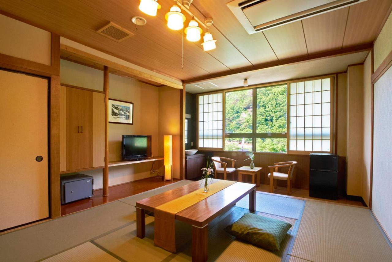 Hotel Yutoriro Bandai Atami Korijama Exteriér fotografie